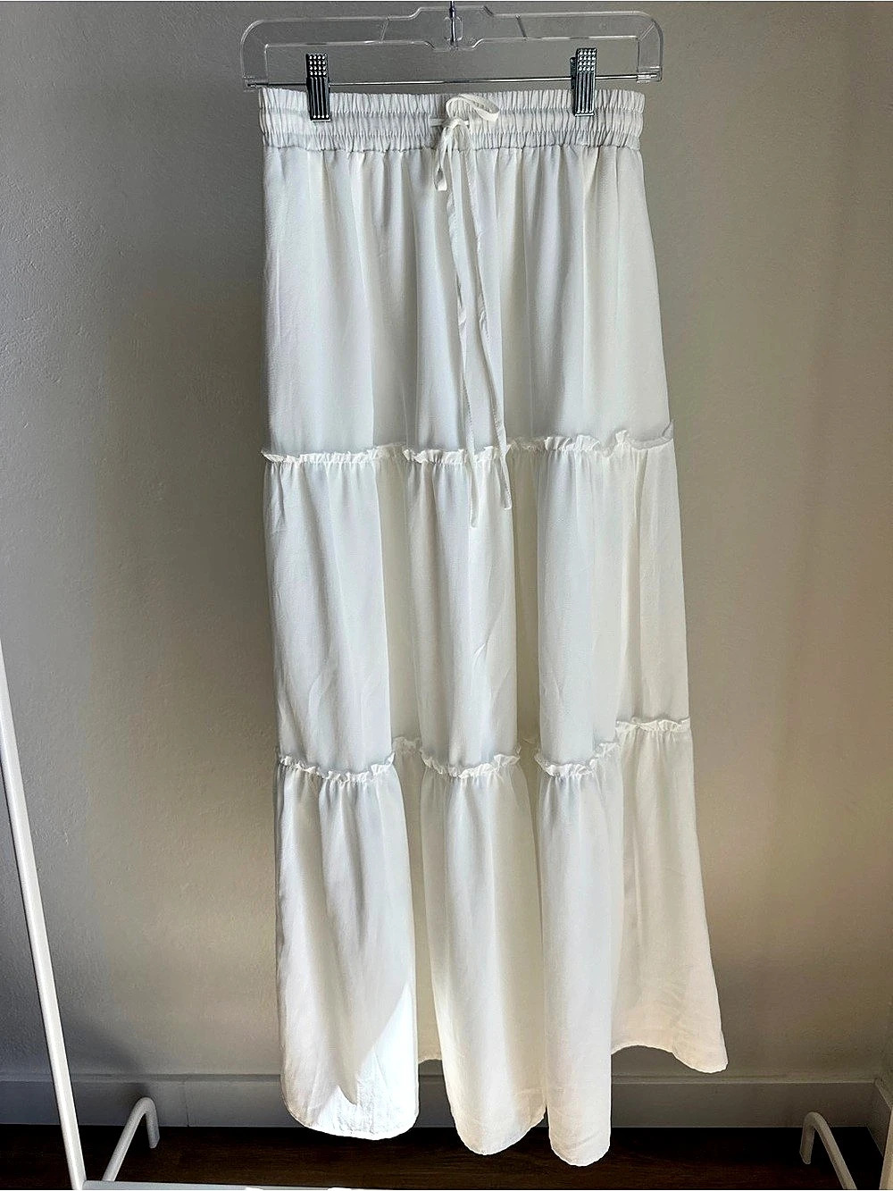 Tiered Maxi Skirt in White Size Small